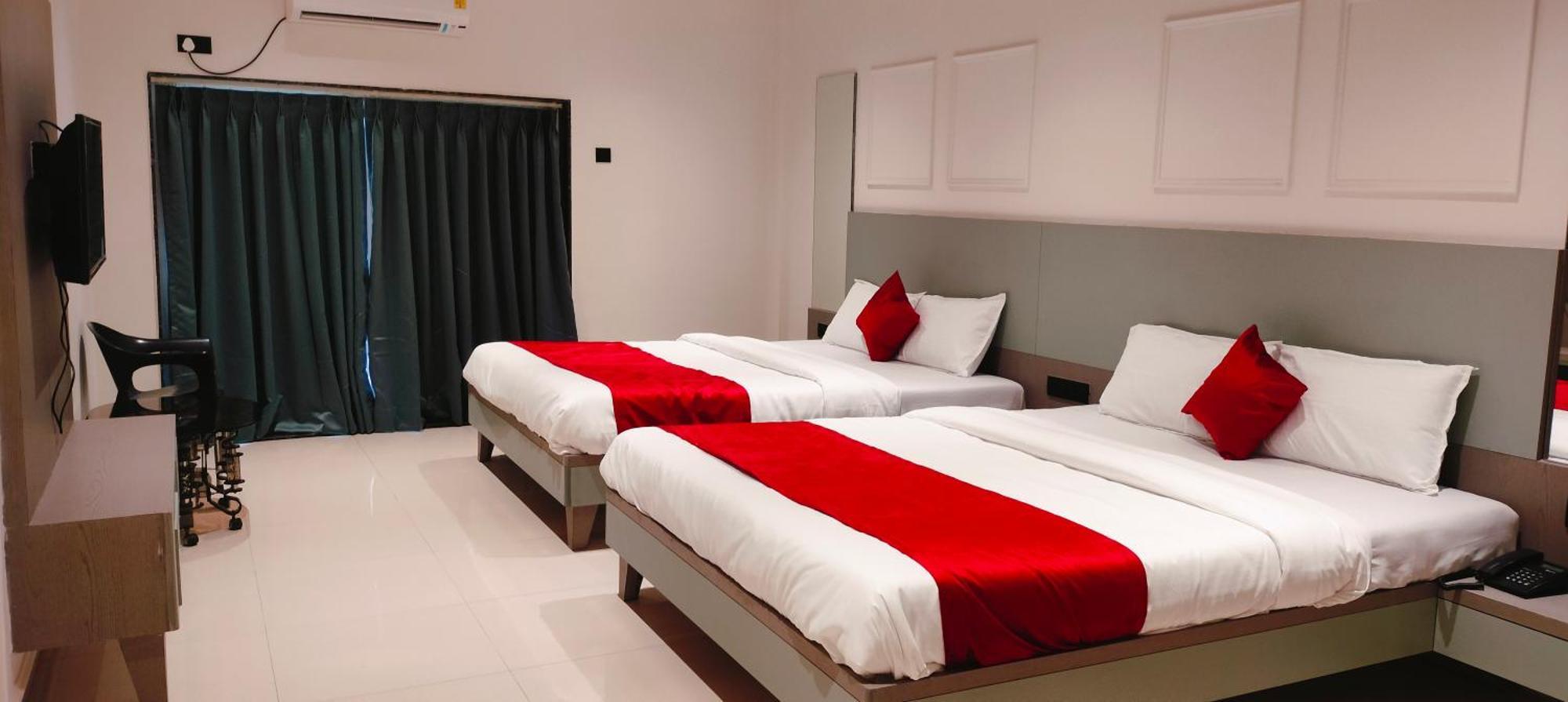 Golden Resort Igatpuri Bagian luar foto