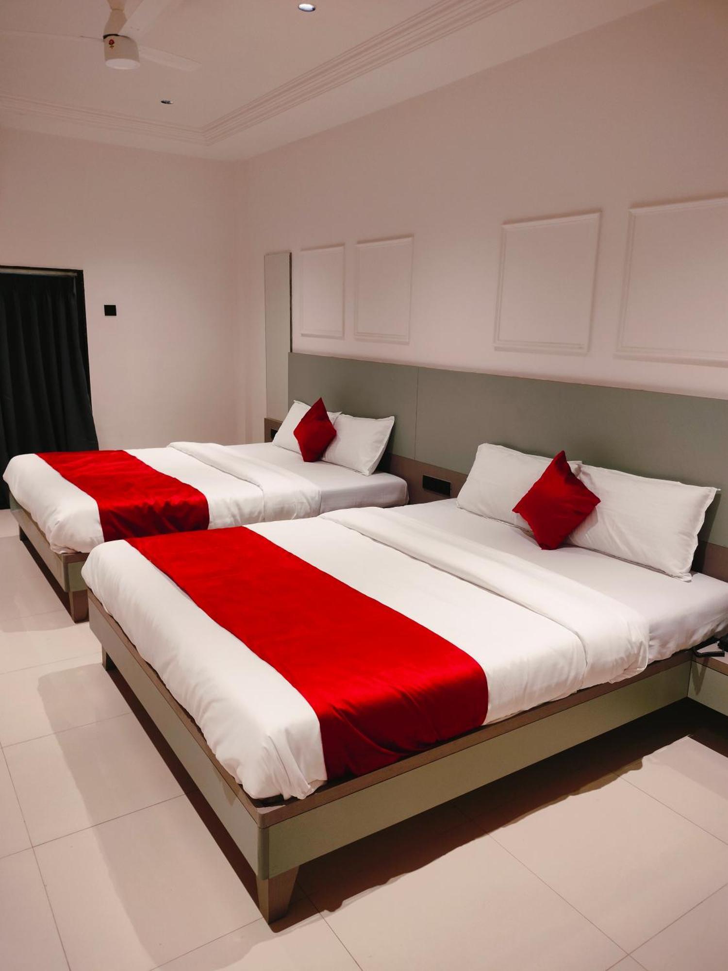 Golden Resort Igatpuri Bagian luar foto