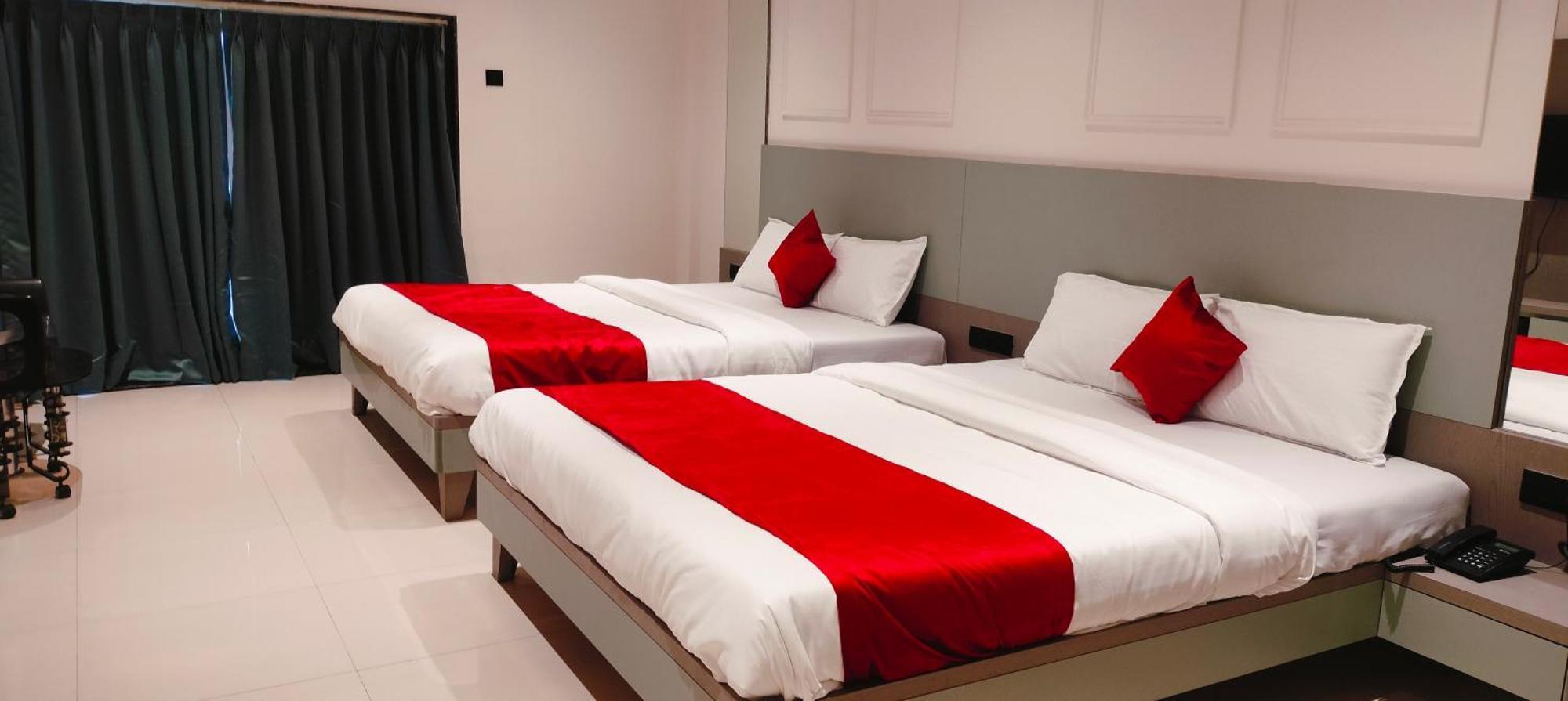 Golden Resort Igatpuri Bagian luar foto