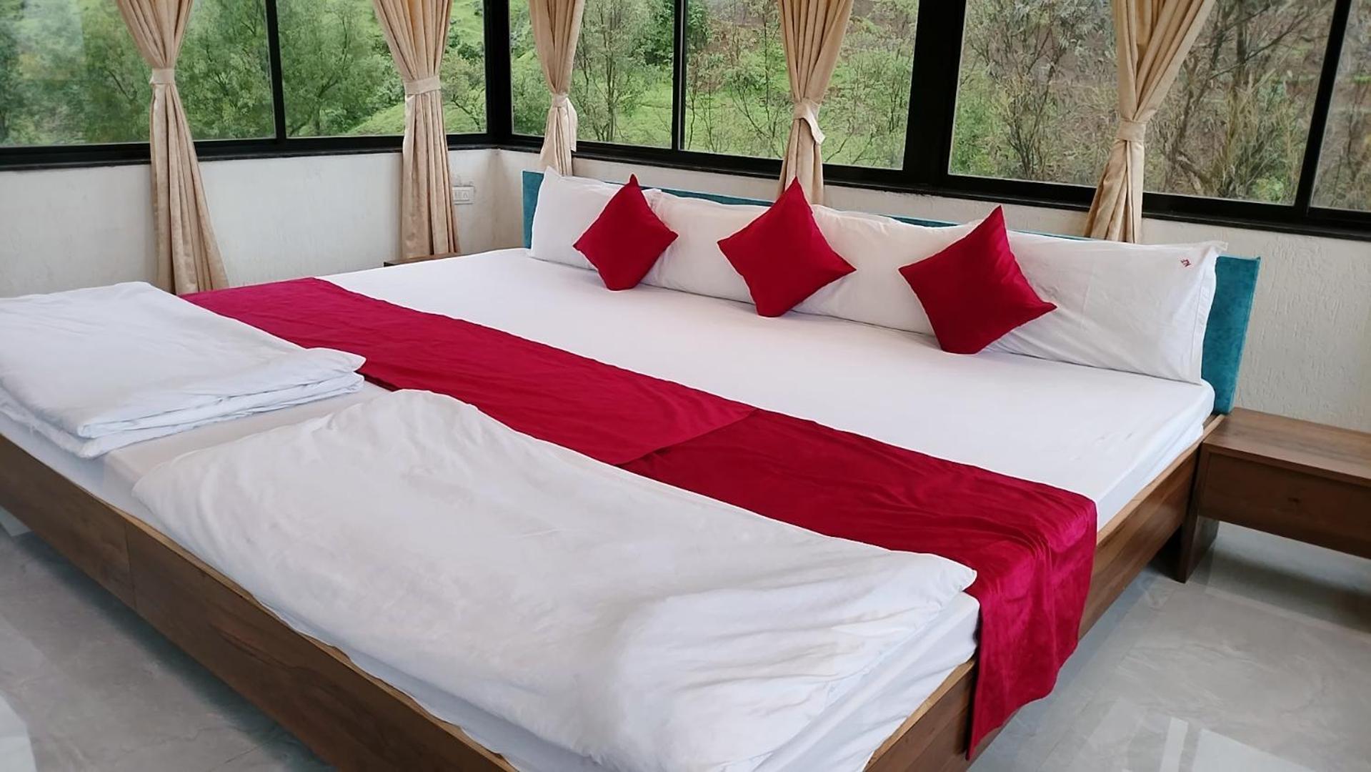 Golden Resort Igatpuri Bagian luar foto