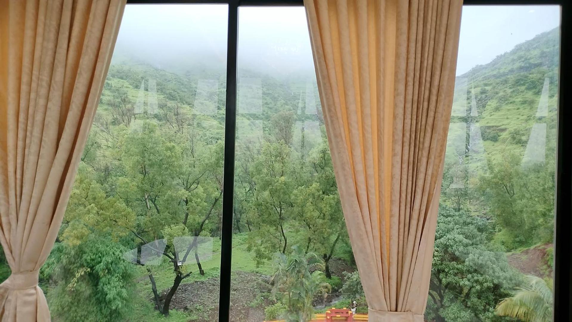 Golden Resort Igatpuri Bagian luar foto