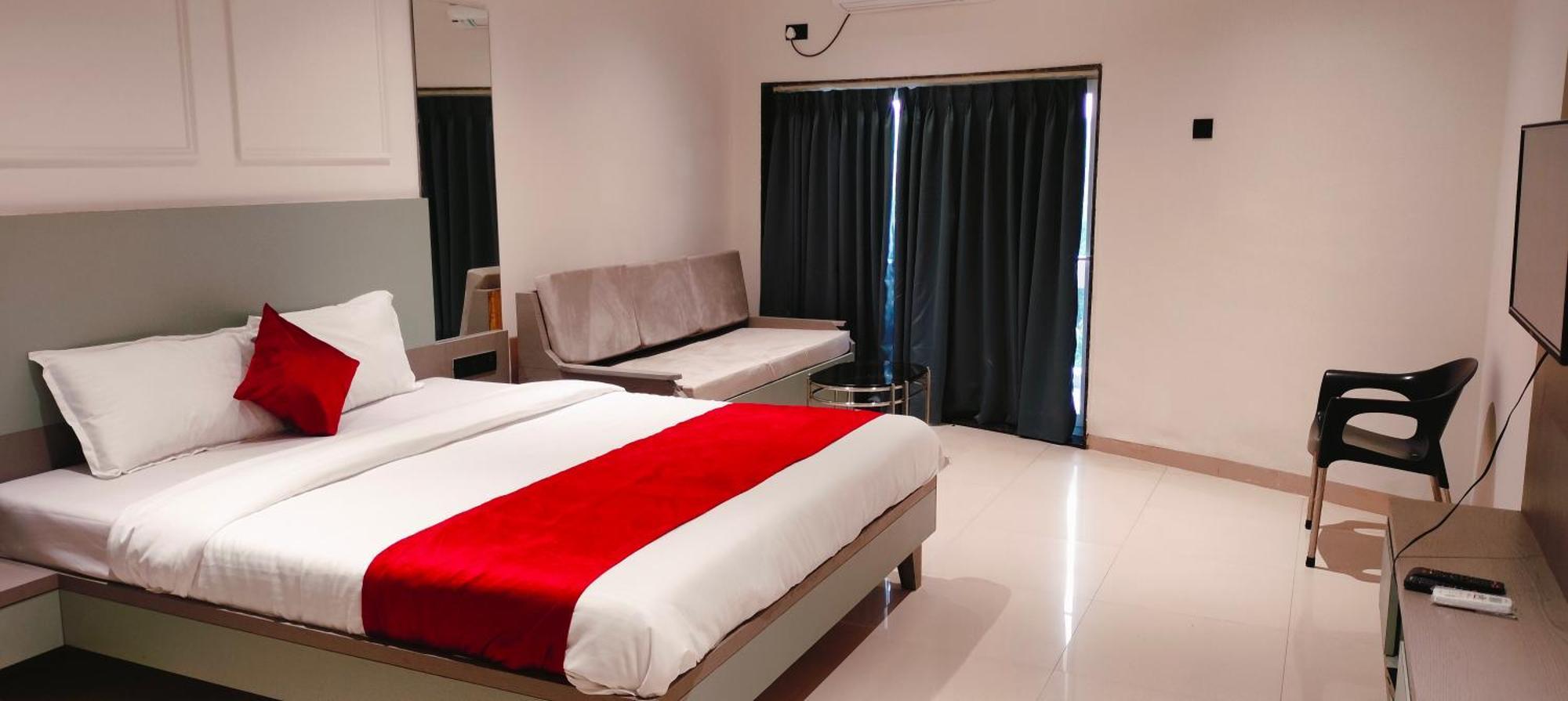 Golden Resort Igatpuri Bagian luar foto