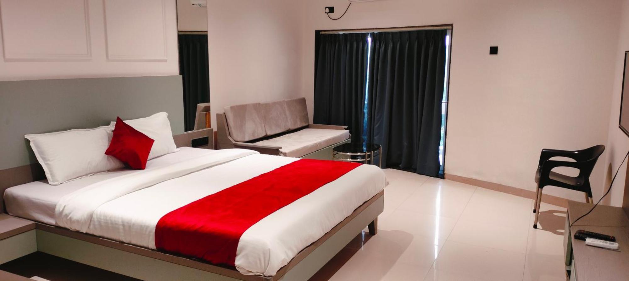 Golden Resort Igatpuri Bagian luar foto