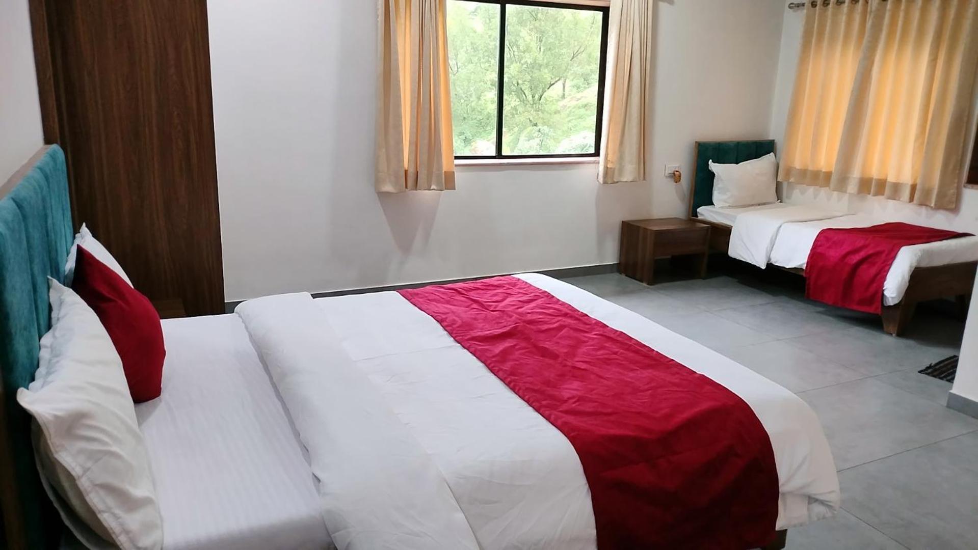 Golden Resort Igatpuri Bagian luar foto
