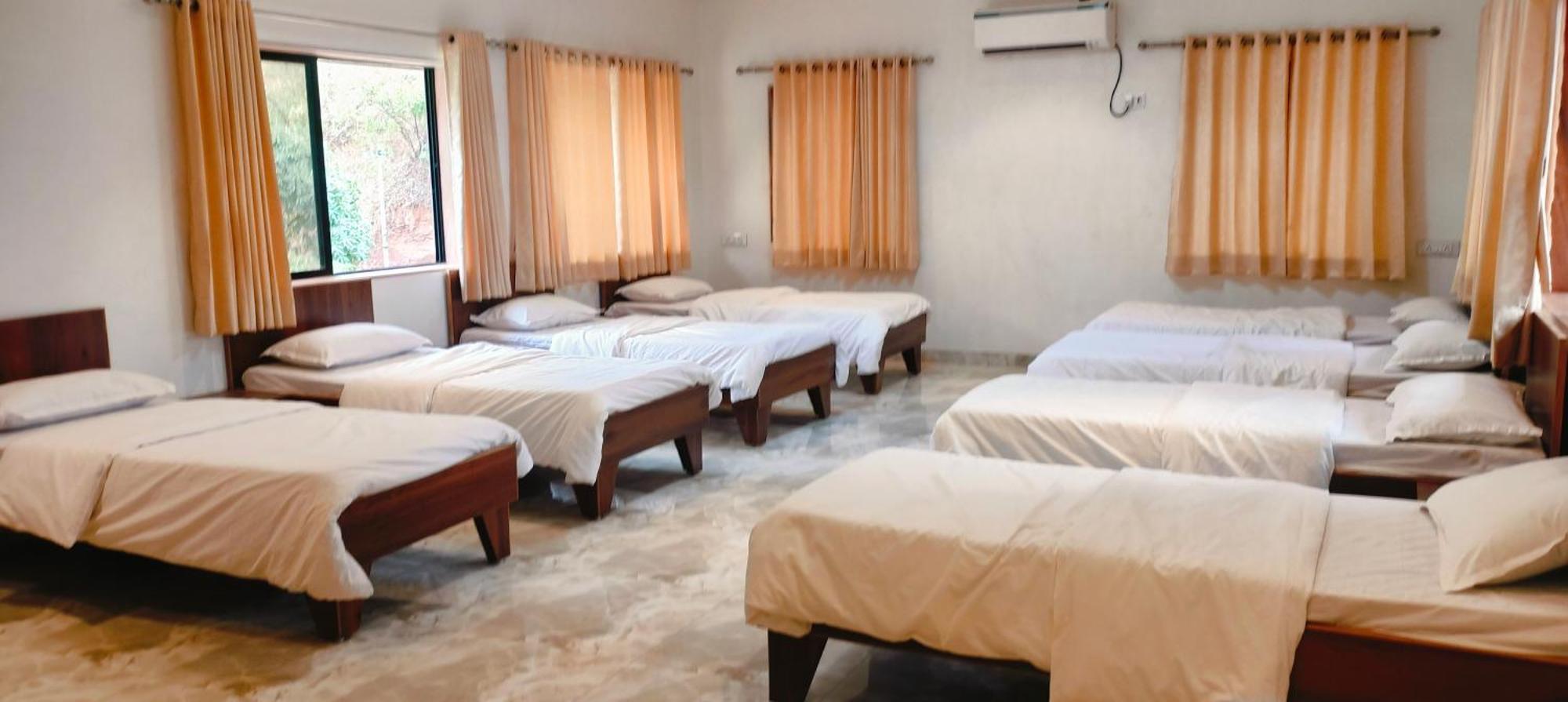 Golden Resort Igatpuri Bagian luar foto