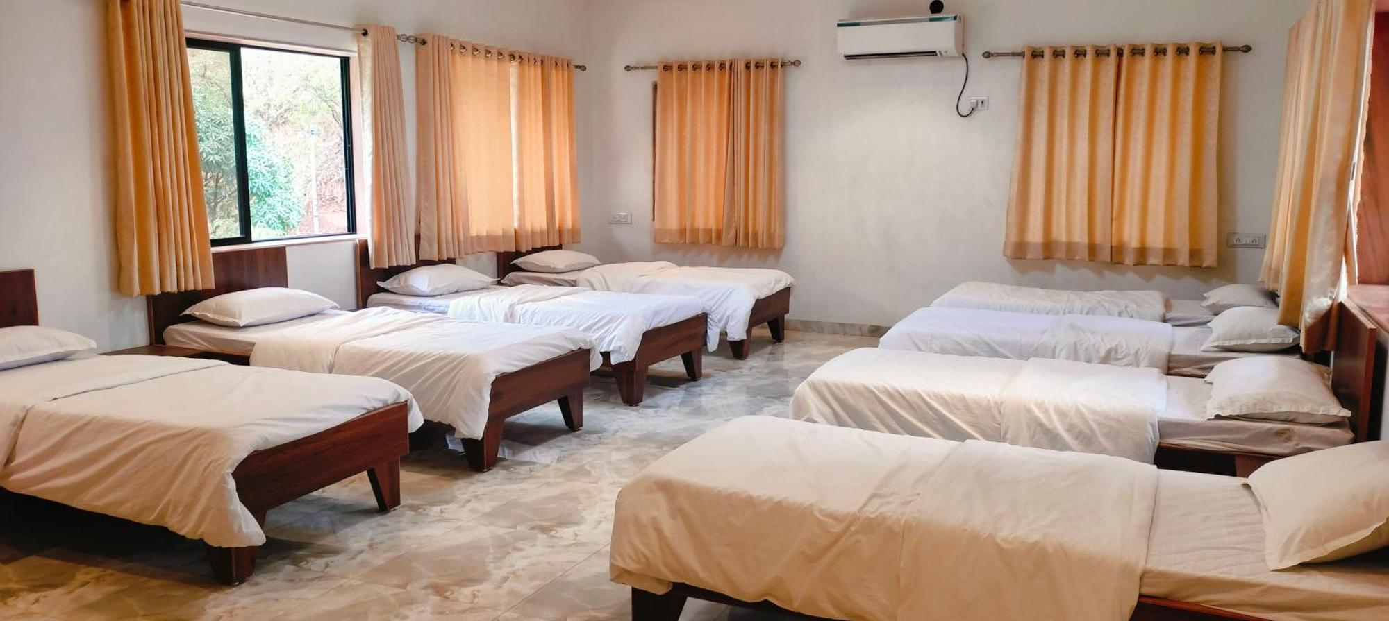 Golden Resort Igatpuri Bagian luar foto