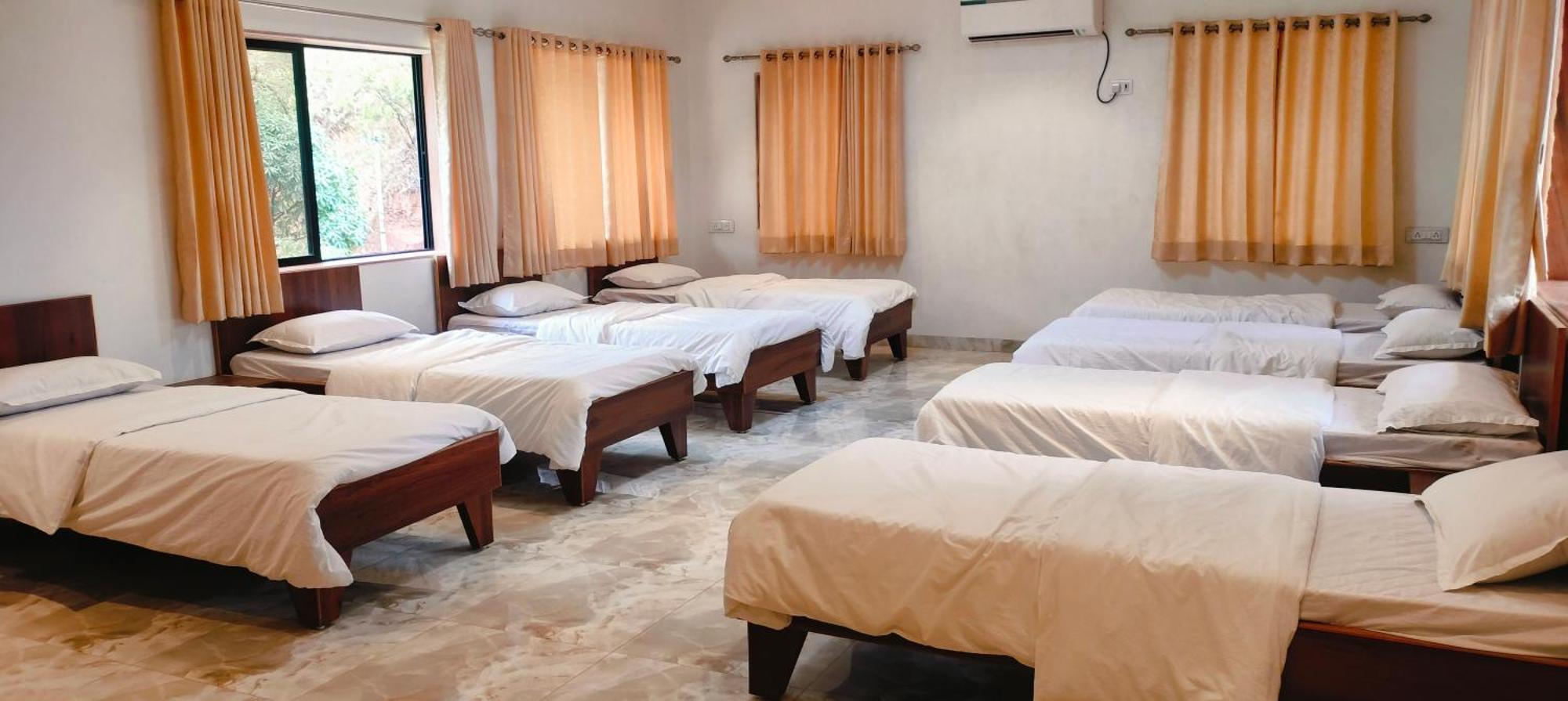 Golden Resort Igatpuri Bagian luar foto