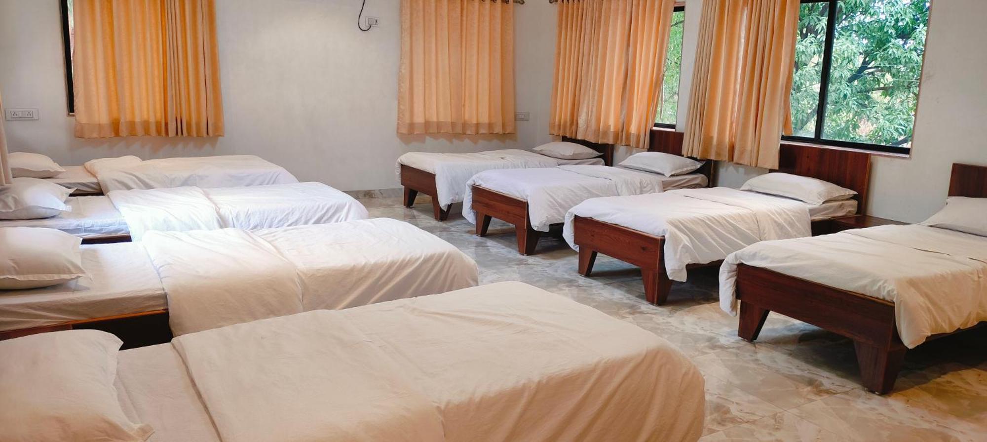 Golden Resort Igatpuri Bagian luar foto