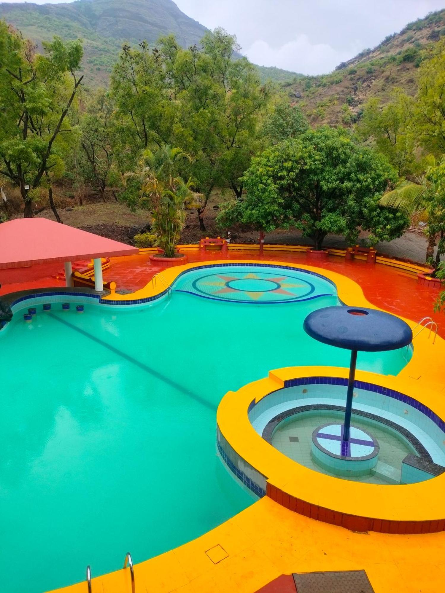 Golden Resort Igatpuri Bagian luar foto